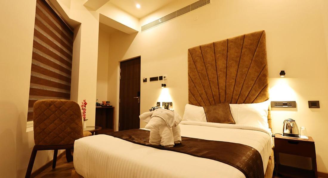 Hotel Elpaso Salem Luaran gambar