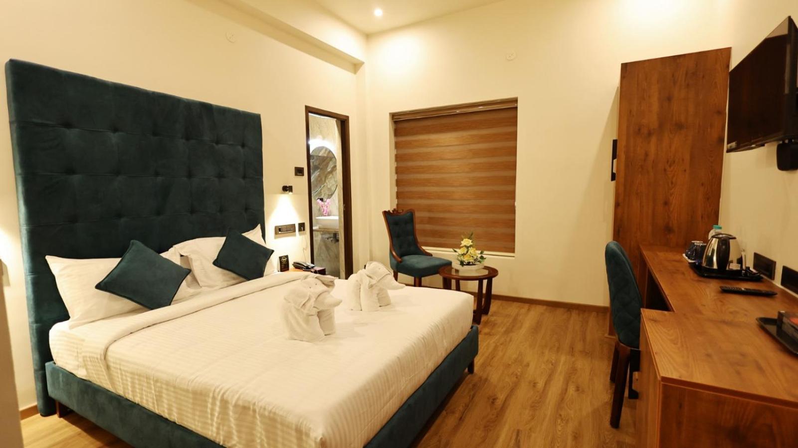Hotel Elpaso Salem Luaran gambar
