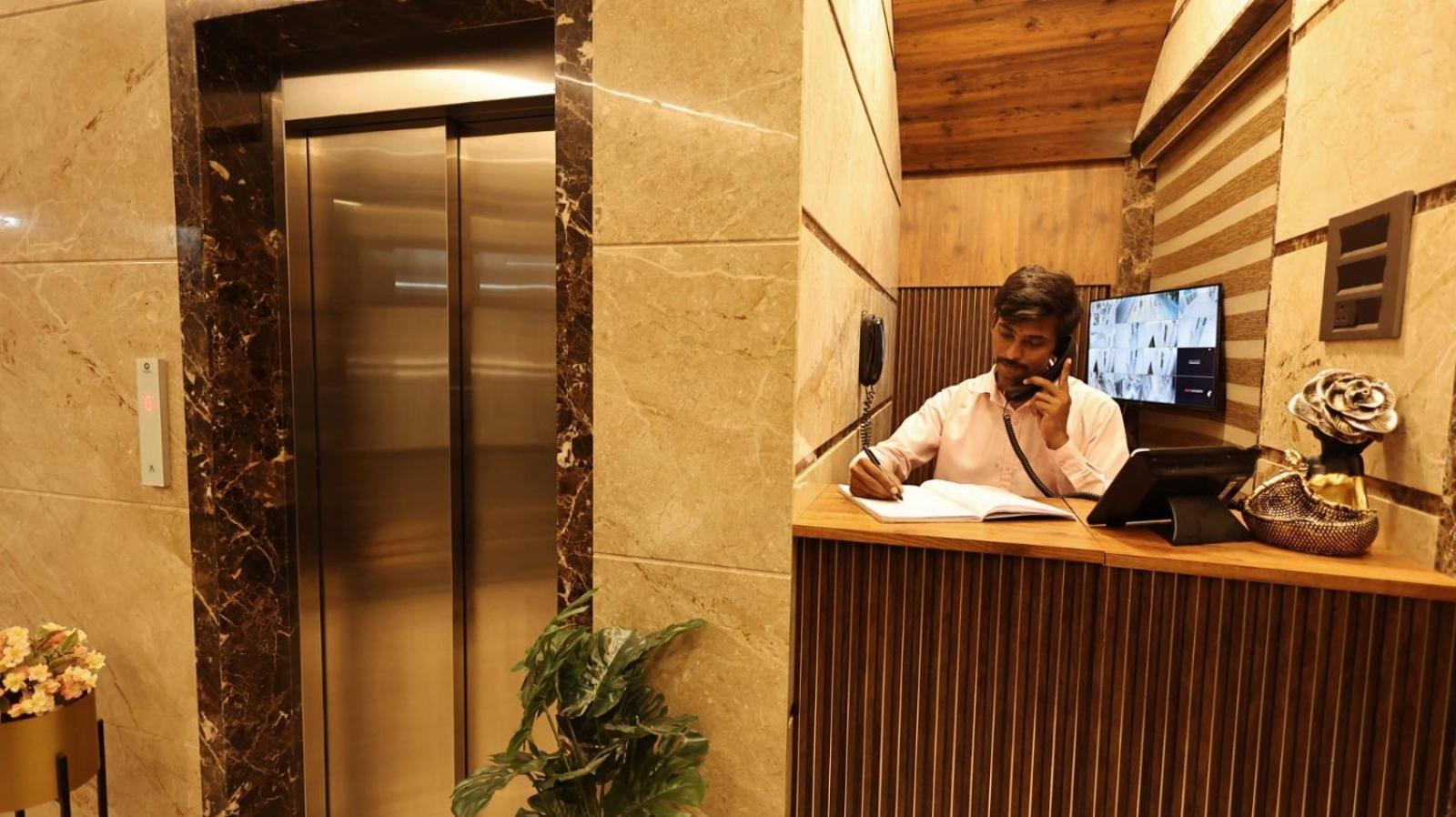 Hotel Elpaso Salem Luaran gambar