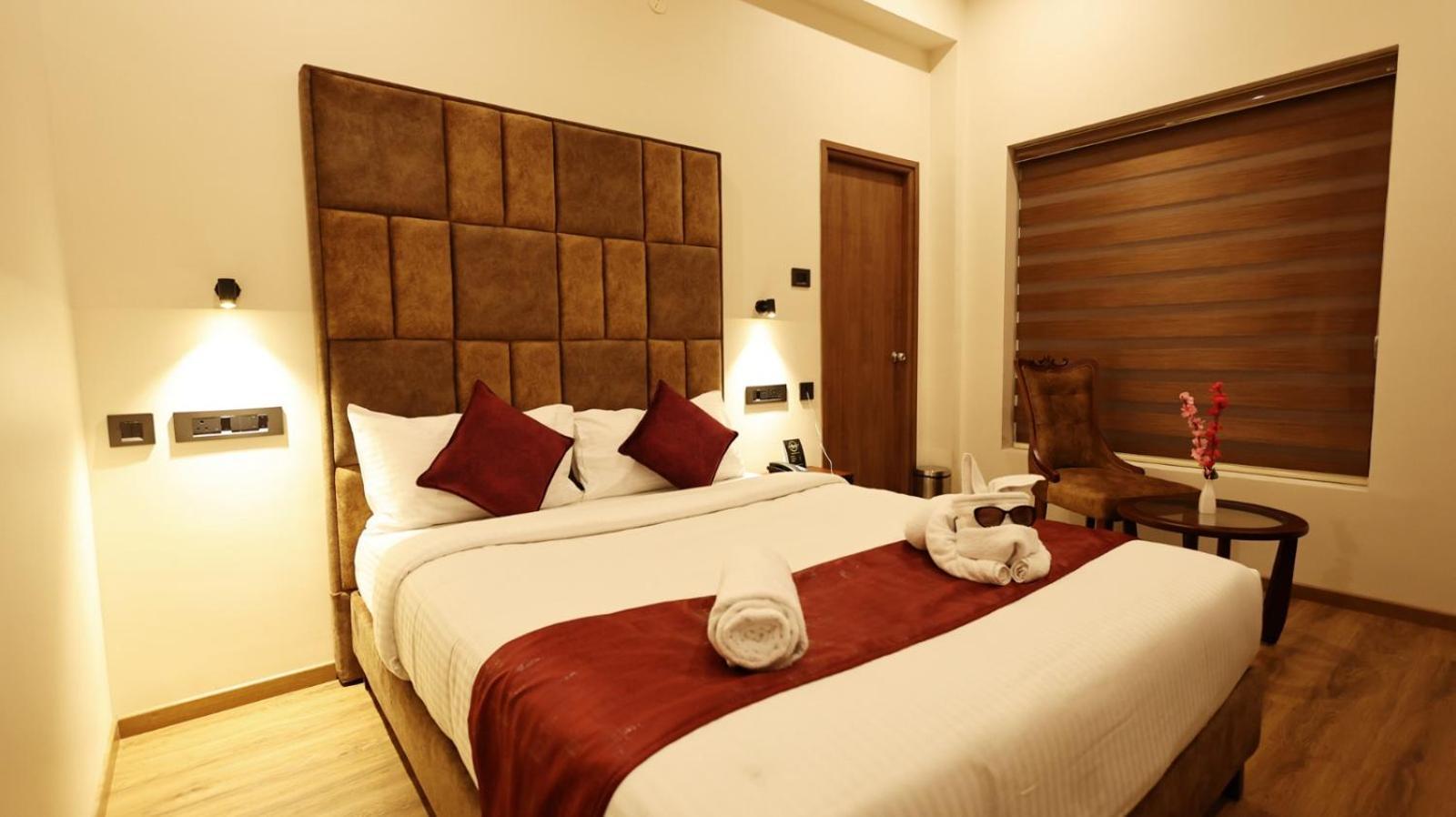Hotel Elpaso Salem Luaran gambar