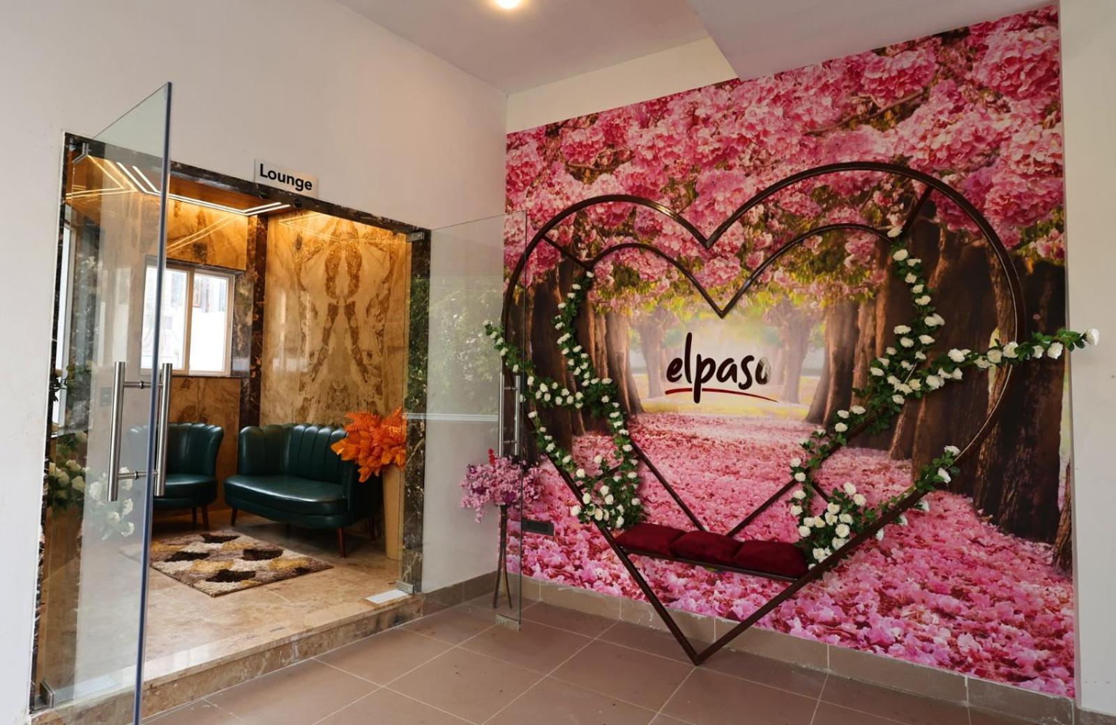 Hotel Elpaso Salem Luaran gambar